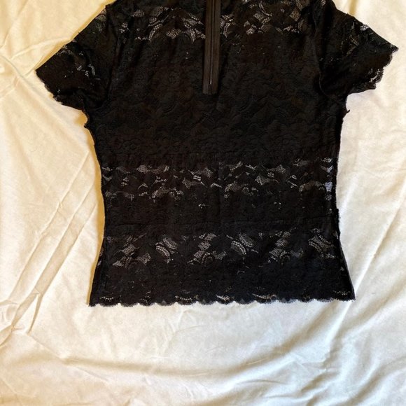 GUESS Black Lace Mock-Neck Shayna Top Medium - Picture 5 of 6